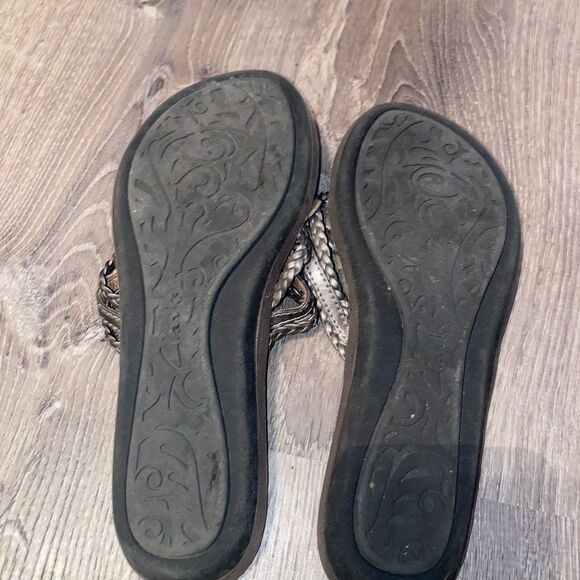 CLARKS Collection Women’s Leather Braided Sandal - sz 7 - Picture 5 of 6